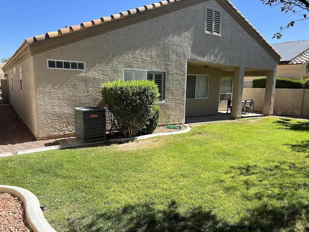 3 Bedroom 2 Bath Oasis In Cozy Neighborhood Λας Βέγκας Διαμέρισμα