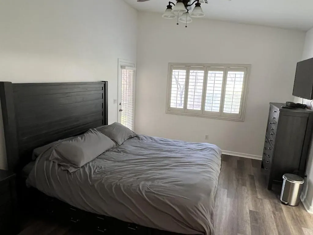 3 Bedroom 2 Bath Oasis In Cozy Neighborhood Λας Βέγκας 0*,  Ηνωμένες Πολιτείες της Αμερικής